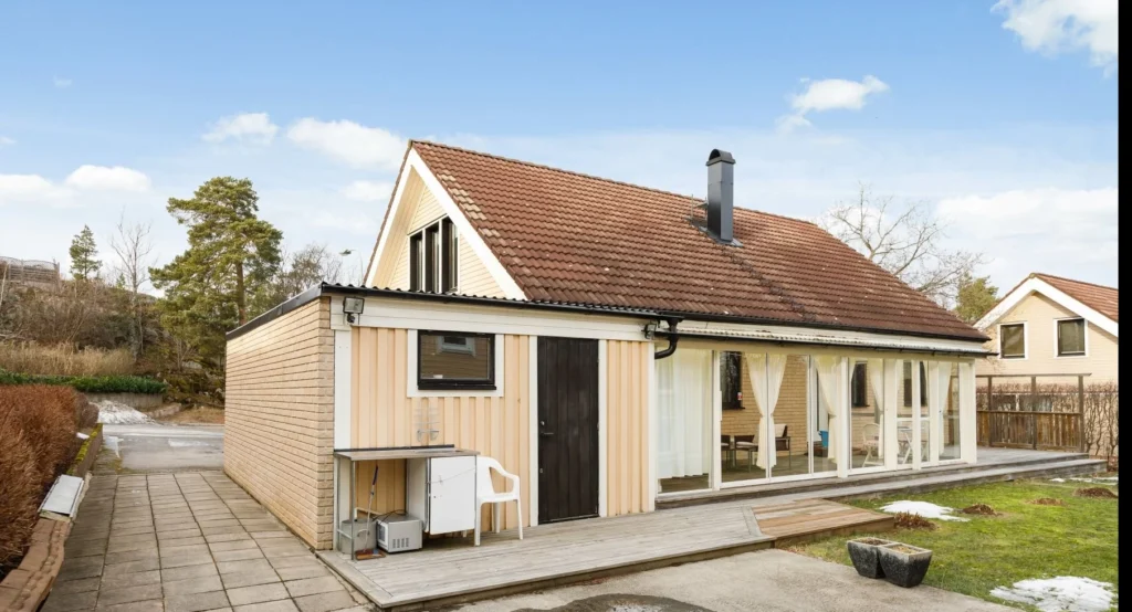 20. Uppfartsrenovering Nya Plattor Villa Bromma Lillsjonas